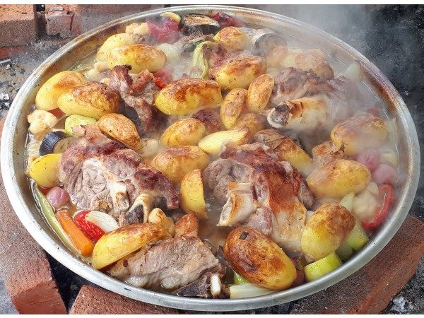 Tradicionalni Bosanski SAČ, POD PEKO, IZPOD PEKE, z INOX pekačem. Velikost 550mm  Družinska izvedba! *****