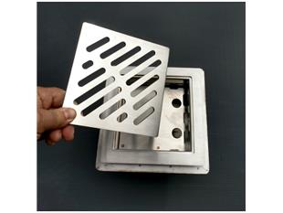 Talni sifon komplet s čelno ploščo debeline 5mm s PERFORIRANIM VZORCEM (AVTOPOVOZNO) in prirobnico za hidroizolacijo 200x200x150mm INOX Ø50mm horizontalno