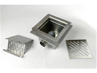 Talni sifon komplet s čelno ploščo debeline 5mm s PERFORIRANIM VZORCEM (AVTOPOVOZNO) in prirobnico za hidroizolacijo 200x200x150mm INOX Ø50mm horizontalno